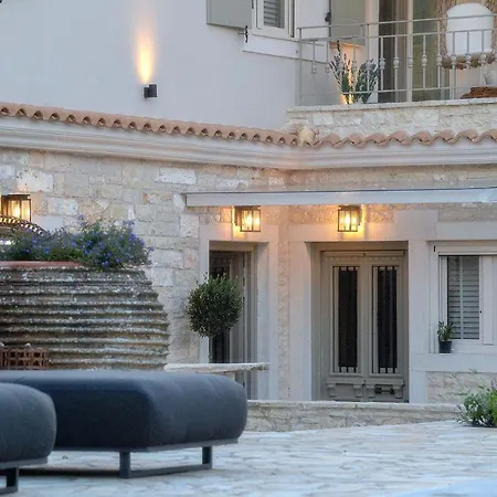 Meraviglia Luxury House *