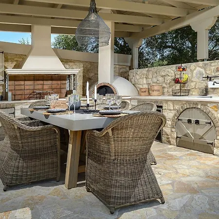 Meraviglia Luxury House