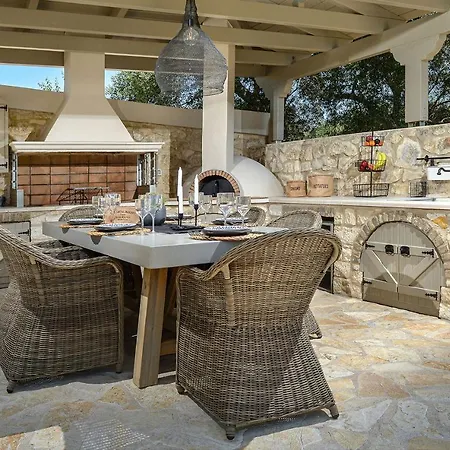 Meraviglia Luxury House